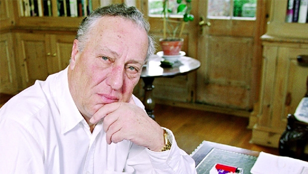 Frederick Forsyth: escritor britânico que é uma verdadeira máquina de produzir best sellers de qualidade