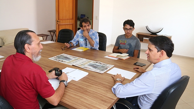 Thiago Peixoto em entrevista aos editores do Jornal Opção: “Não podemos discutir segurança pública somente Estado por Estado. A nova segurança pública tem que ter uma inteligência que supere nossas fronteiras.” | Foto: Fernando Leite/ Jornal Opção