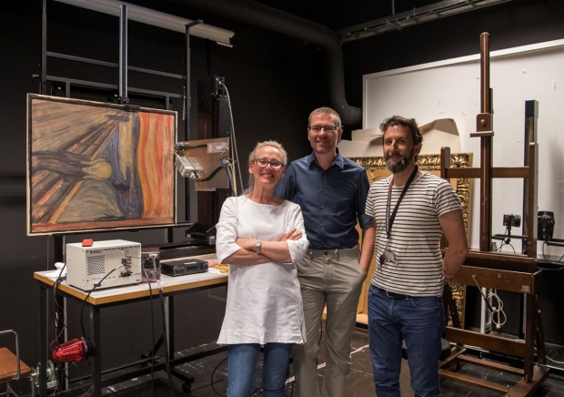 Tine Frøysaker, Geert Van der Snickt e Thierry Ford: cientistas que desvendaram o enigma da pintura de Munch, 