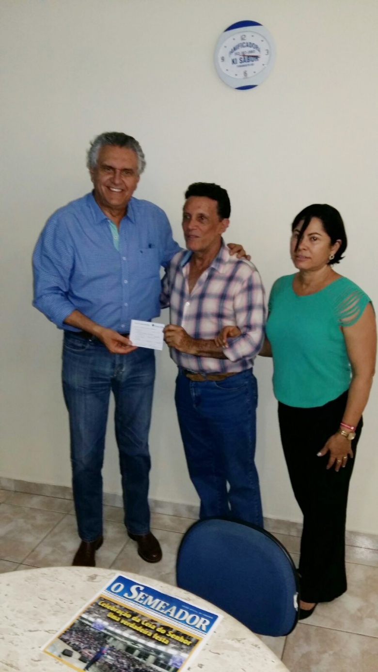 Ronaldo Caiado e Nick Barbosa: apoio a um milionário que tortura a Língua Portuguesa diariamente | Foto: jornal "Diário do Norte"