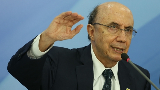 Brasília - O ministro da Fazenda, Henrique Meirelles, fala sobre projeto do Orçamento Geral da União de 2017, enviado hoje (31) ao Congresso Nacional (Valter Campanato/Agência Brasil)