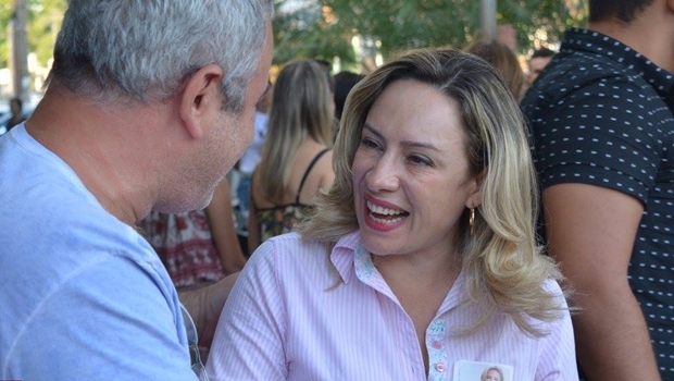 Adriana Accorsi em campanha | Foto: reprodução