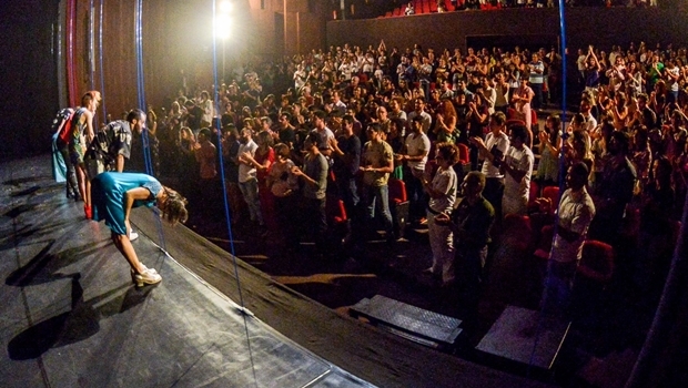 Quasar se despede, ainda que momentaneamente, do público | Foto: Layza Vasconcelos / Reprodução Facebook