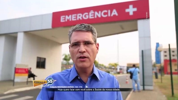 Francisco Jr. em frente ao Hugol | Foto: reprodução