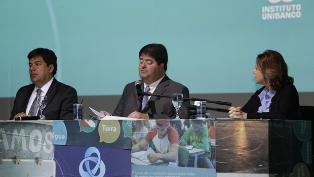 Mesa de abertura teve a participação do ministro da Educação, Mendonça Filho, do presidente do Instituto Unibanco, Pedro Moreira Salles e Maria Cristina Frias, da Folha de S.Paulo | Foto: Divulgação / Assessoria