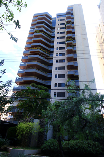 Apartamento de Iris Rezende no Edifício Solar dos Buritis, no Setor Oeste, foi declarado à Justiça Eleitoral com valor de R$ 520 mil, mas corretores avaliam que o preço atual do imóvel é de, pelo menos, R$ 1,5 milhão
