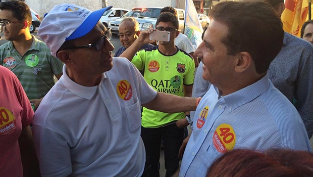 Vanderlan Cardoso faz campanha em contato direto com os eleitores e no planaque eletrônico do rádio e da TV, o que o levou a superar Delegado Waldir | Foto: Divulgação / Facebook