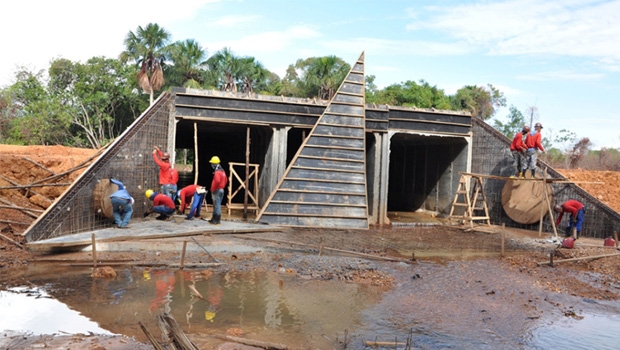Galeria para escoamento de águas pluviais