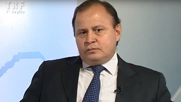 Vallisney de Souza Oliveira, o “juizeco” na visão de Renan: na mão dele, três operações da PF | Foto: Divulgação