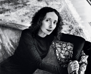 Joyce Carol Oates: autor do magnífico romance "A Filha do Coveiro"