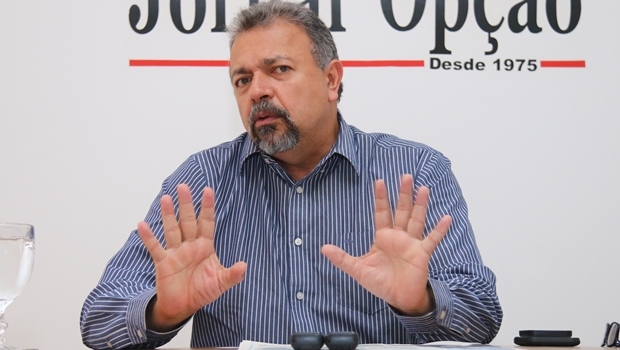 Vereador Elias Vaz durante entrevista ao Jornal Opção | Foto: Fernando Leite