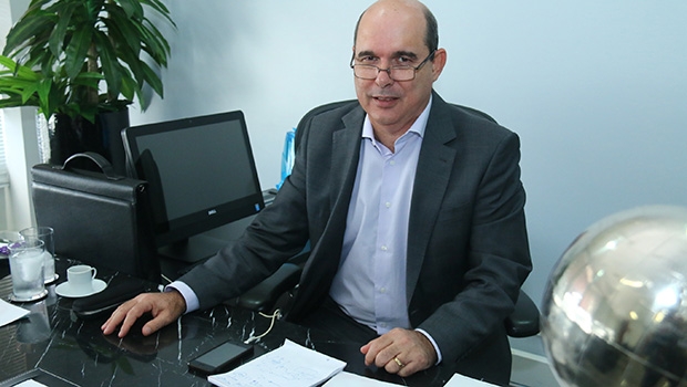 Economista Fernando Navarrete, futuro secretário da Fazenda: “Minha vocação smpre foi de servir, ajudar na mediação dos problemas” | Foto: Fernando Leite/Jornal Opção