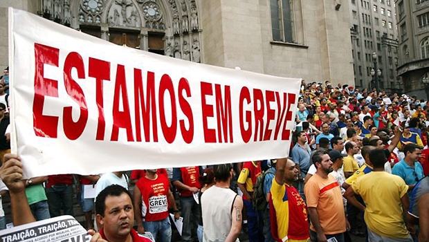 Maioria das greves no serviço público tem motivação político-partidária e o prejudicado maior é o cidadão