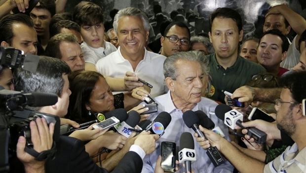 Iris Rezende concede entrevista coletiva em seu escritório, no setor Marista, em Goiânia | Foto: Divulgação