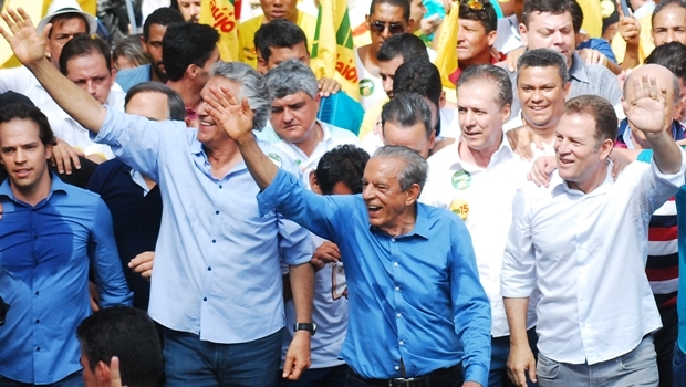 Iris Rezende durante caminhada no último sábado (29) | Foto: Paulo José