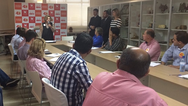 Senadora durante reunião com eleitos | Foto: Larissa Quixabeira