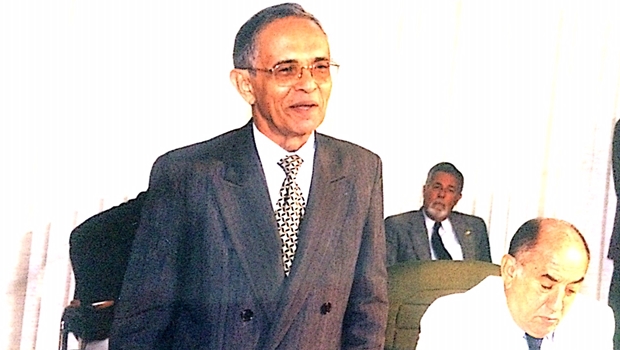 Ruy Barbosa com o governador da época, Siqueira Campos, durante posse na Unitins