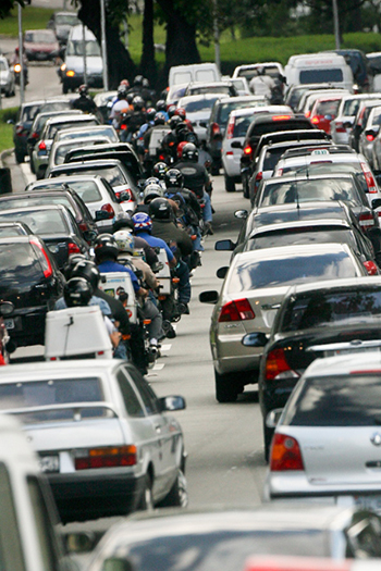 Mobilidade urbana é um dos grandes desafios a serem enfrentados | Foto: Paulo Fehlauer/Folha Imagem