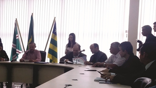 Audiência pública na Câmara Municipal para discutir novas regras de outdoors e painéis de LED em Goiânia | Foto: Câmara Municipal