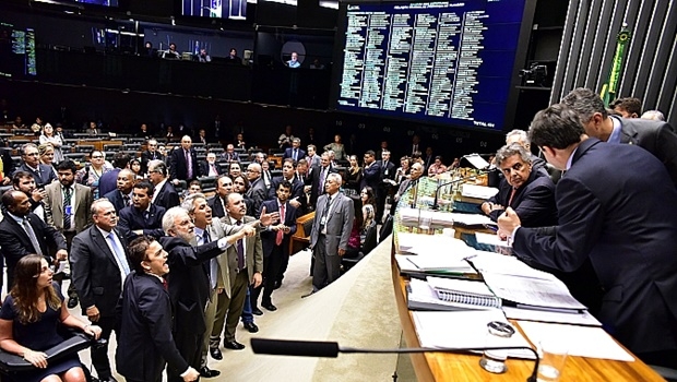 Matéria será votada ainda nesta quinta-feira (24) | Foto: Zeca Ribeiro / Câmara dos Deputados