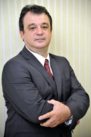 alexandre-prudente-fotoalinecaetano