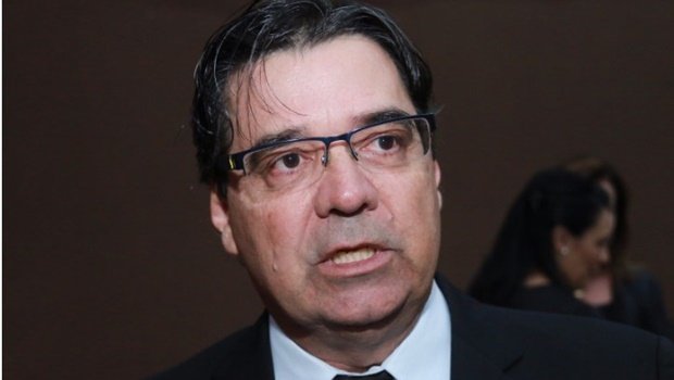 Vereador reeleito em Anápolis pelo PT Lizieux José durante diplomação | Foto: Fernando Leite/Jornal Opção