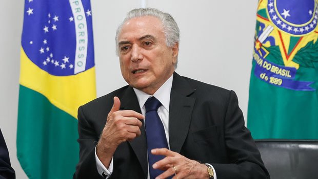 Presidente Michel Temer anuncia pacote de medidas econômicas: esperança de recuperar “tração política”