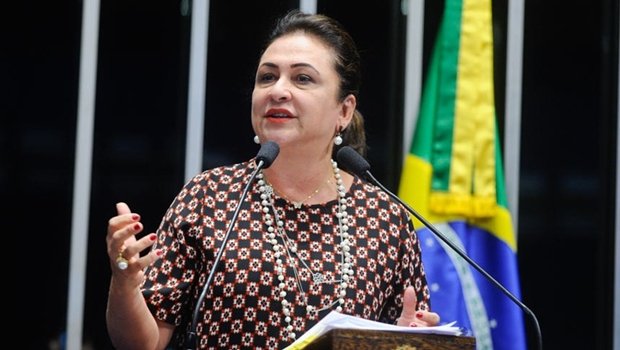 Kátia Abreu (PMDB-TO) foi relatora da Comissão Especial do Extrateto no Senado | Foto: Moreira Mariz/Agência Senado