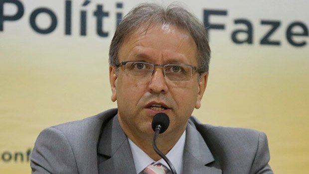 Marcelo Miranda em reunião no Conselho de Política Fazendária: equilíbrio fiscal