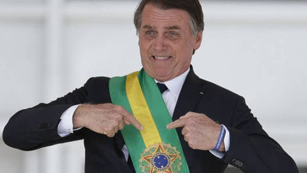 CCJ aprova título de cidadão goiano ao presidente Jair Bolsonaro jornal opção