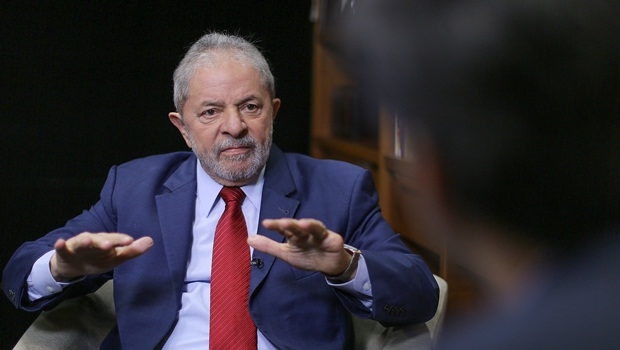 Relator vota pela redução da pena de Lula para 8 anos