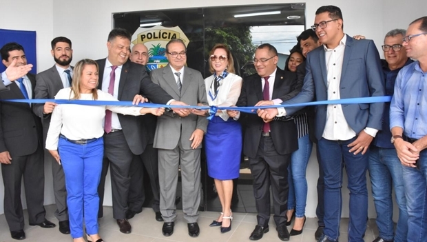 Trindade inaugura delegacia que irá atender 21 municípios do Estado
