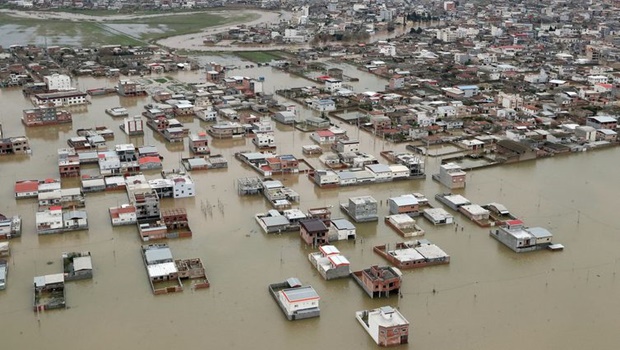 Chuva atinge o Irã e causa enchente na província de Golestan_Jornal Opção