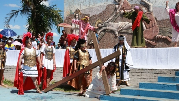 A 29ª edição do espetáculo produzido pelo Grupo Desencanto de Teatro atraiu 120 mil espectadores no percurso de 18 quilômetros que liga Goiânia a Trindade_Jornal Opção