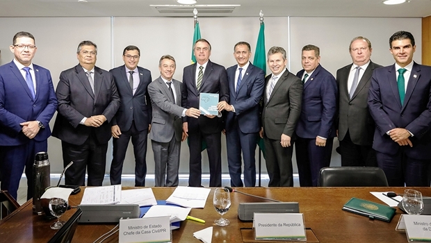 Bolsonaro com os governadores da Amazônia Legal | Foto: Marcos Corrêa / Presidência
