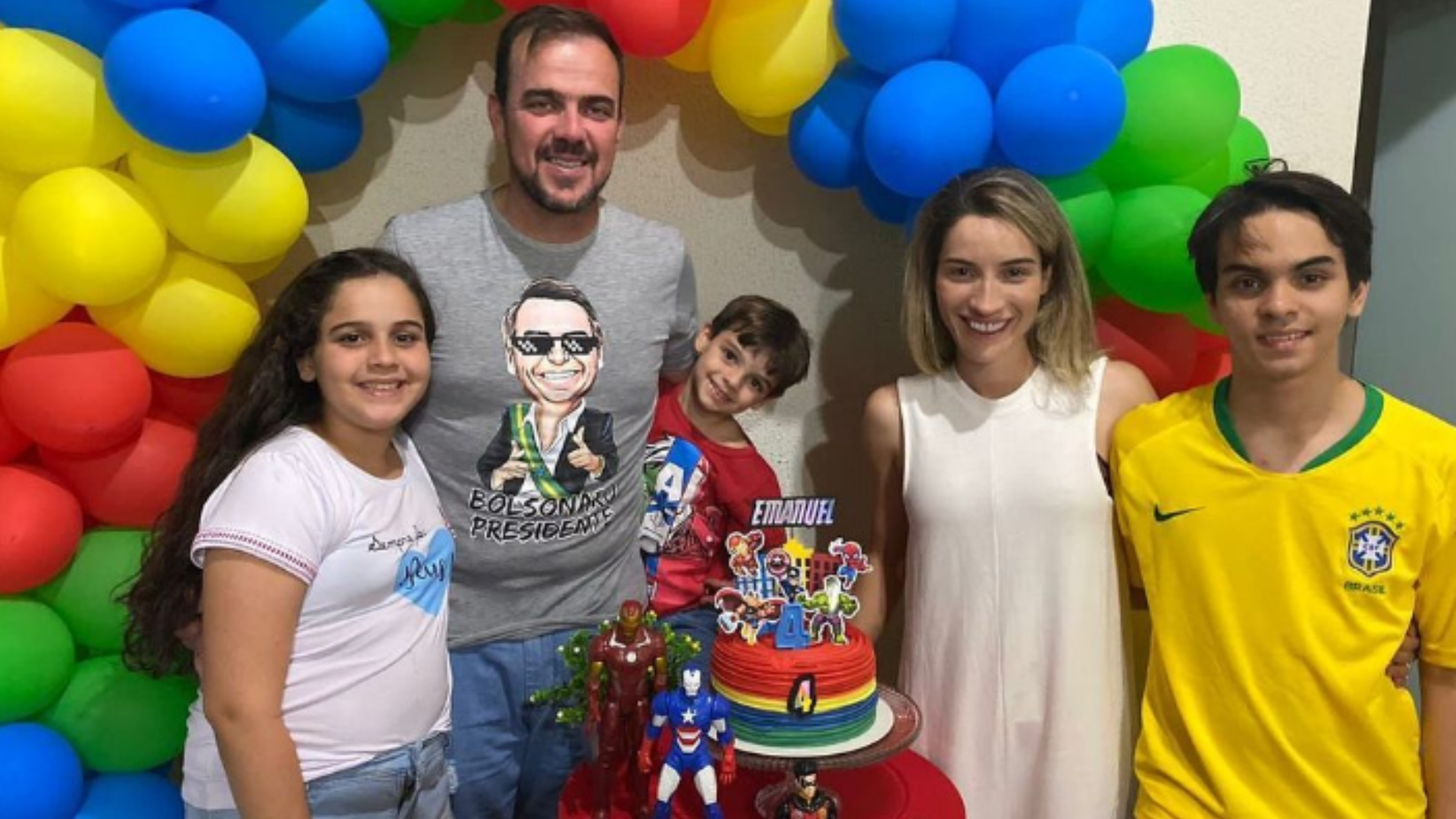 gustavo-mendanha-bolsonaro-major-vitor-hugo