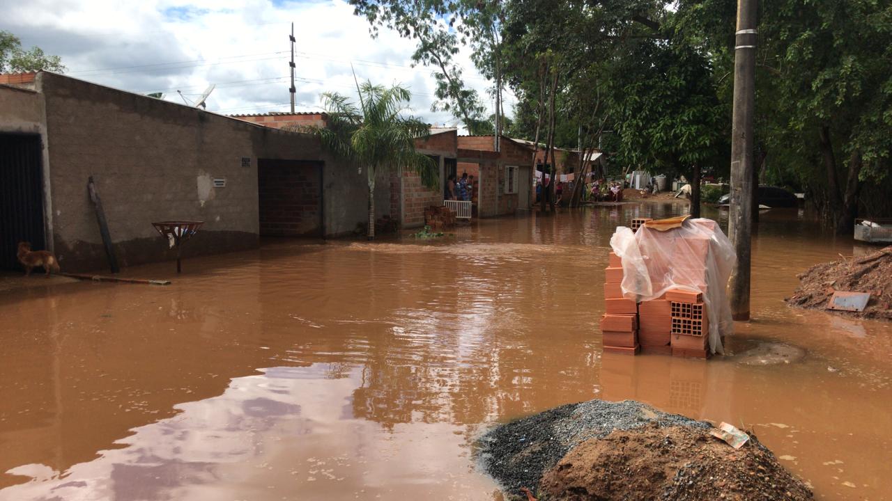 alagamento-enchente-chuvas-goiânia