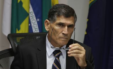general Alberto dos Santos Cruz