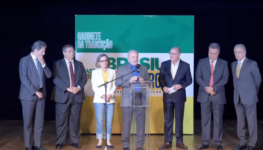 Lula anuncia ministros