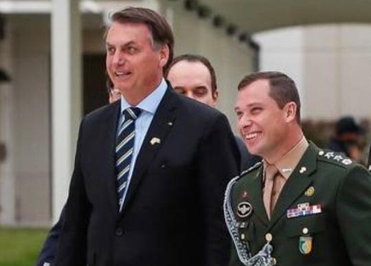 Tenente-coronel Mauro Cesar Barbosa Cid era ajudante de primeiro ordem de Bolsonaro | Foto: reprodução