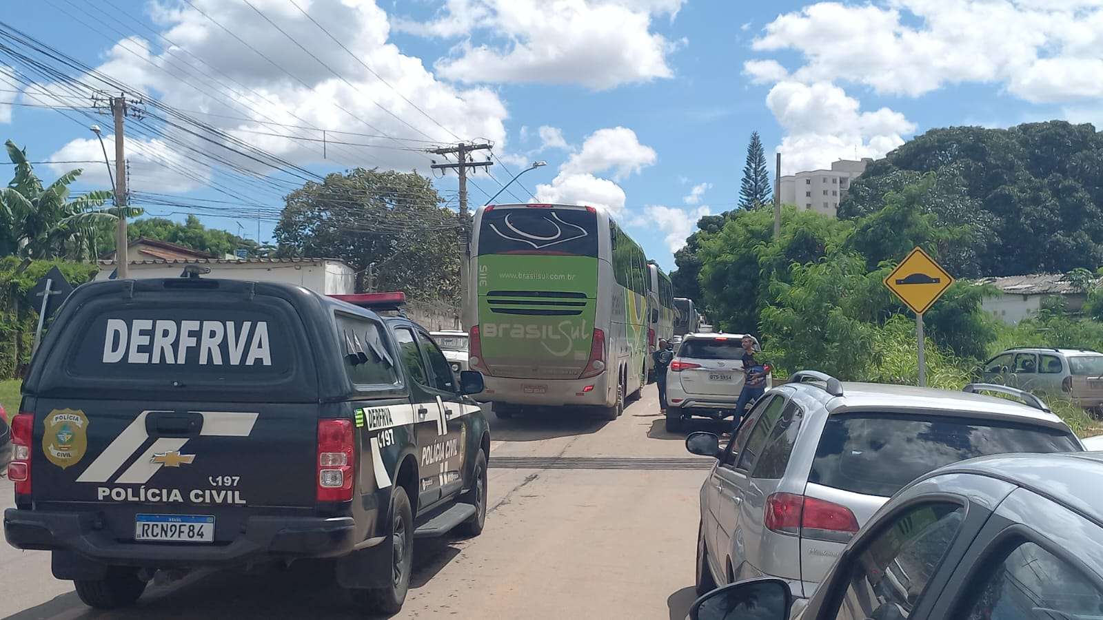 Ônibus