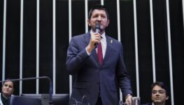 Parlamentar goiano vem auxiliando na elaboração do texto base desde 2019 | Foto: Pablo Valadares/Câmara dos Deputados