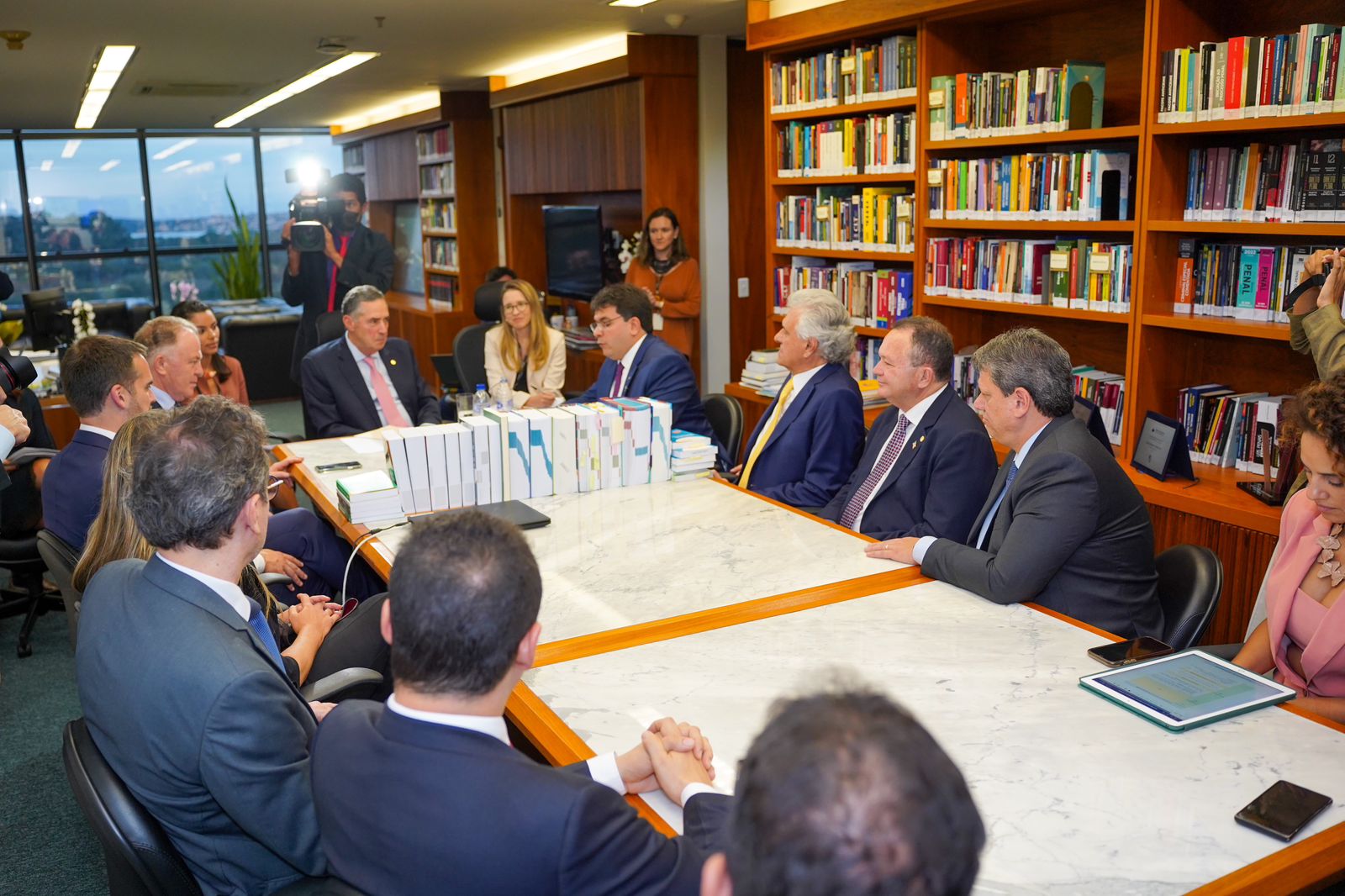 Caiado se encontra com ministro Barros no STF: assunto Difal do ICMS | Foto: Júnior Guimarães