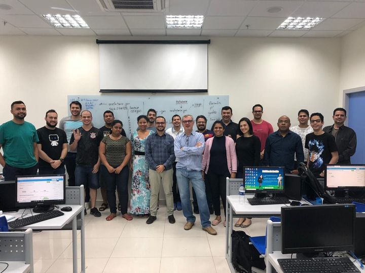 Mercado de Tecnologia de Informação (TI) vem crescendo junto com o avanço da internet. | Foto: Divlgação Senai.