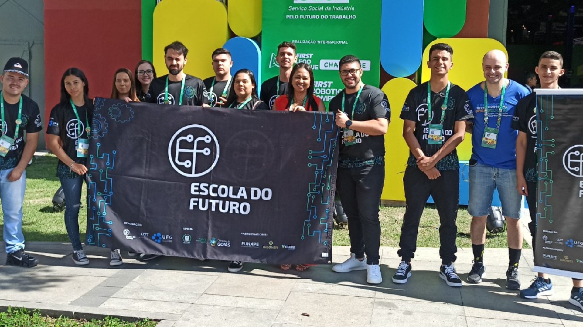 Estudantes são convidados a usar o poder da engenharia para garantir acesso à energia acessível. | Foto: Escola do Futuro.