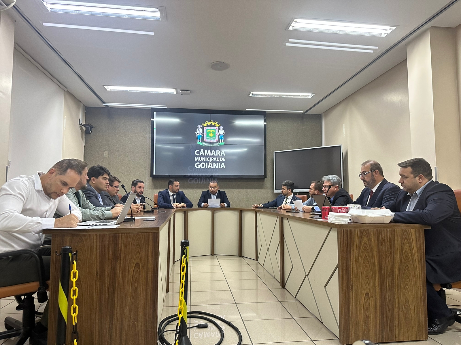 Membros da CEI da Comurg na Câmara de Goiânia. | Foto: Edson Leite Jr.