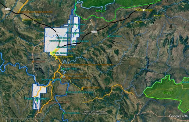 Acesso à Fonte Hanuman I via estrada Chapadinha e o ponto de travessia no Tocantinzinho.
 Detalhe para os 38 km da linha São Jorge-Go239-Chapadinha-Encontro das Águas-ParEst/Catarata dos Couros
