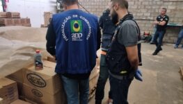 Operação apreende óleo lubrificante irregular | Foto: divulgação/Procon Goiás