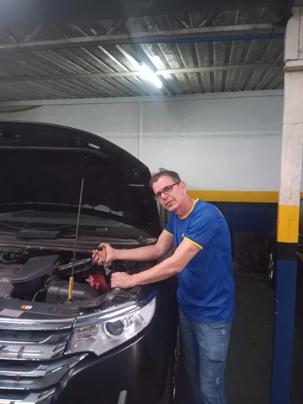 Jose-Carlos-chefe-de-mecanica-na-Baterias-85-l-foto-Cilas-Gontijo