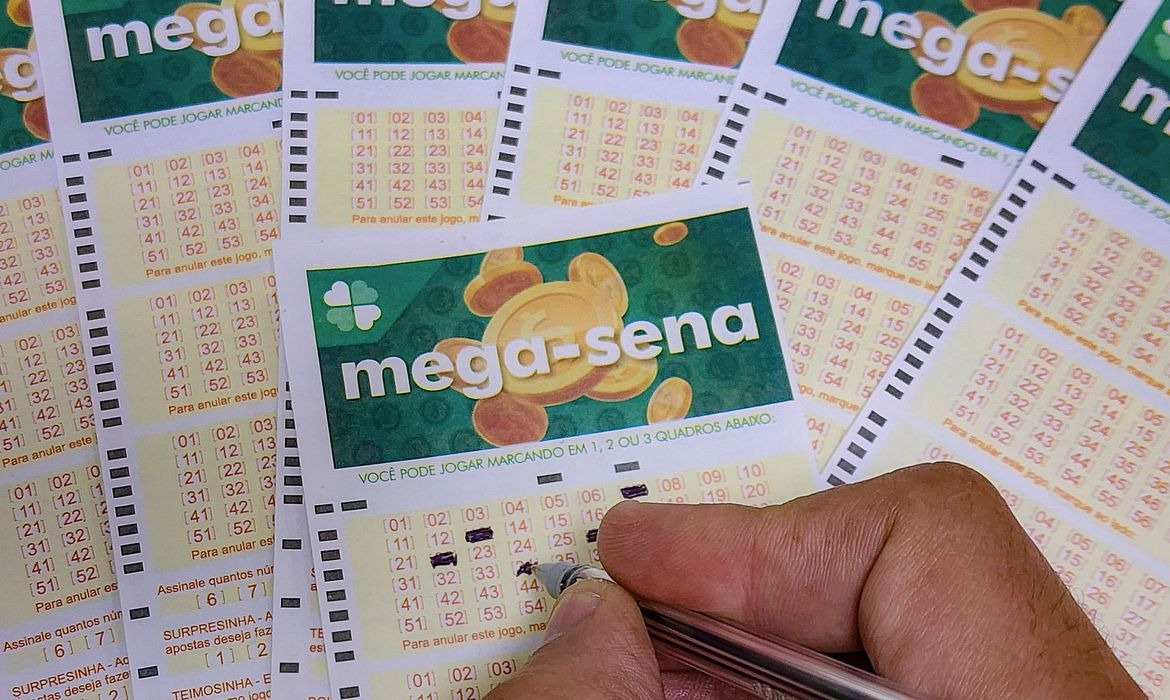 Prêmio milionário da Mega-sena | Foto: Agência Brasil
